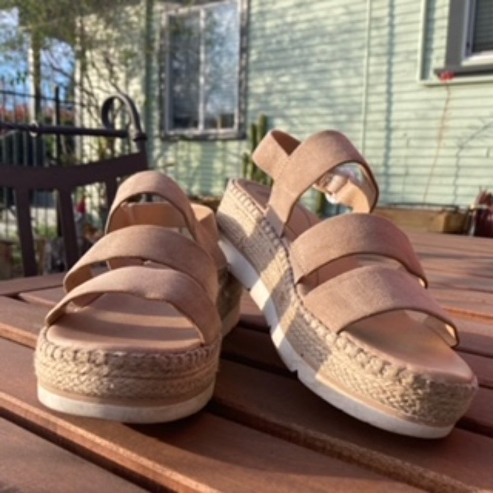 Dr. Scholl's One and Only espadrille wedge sandal